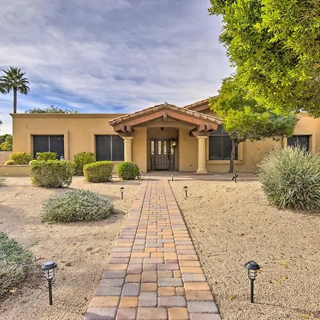 11 Mi To Phoenix Tempe Escape With Patio And Bar!