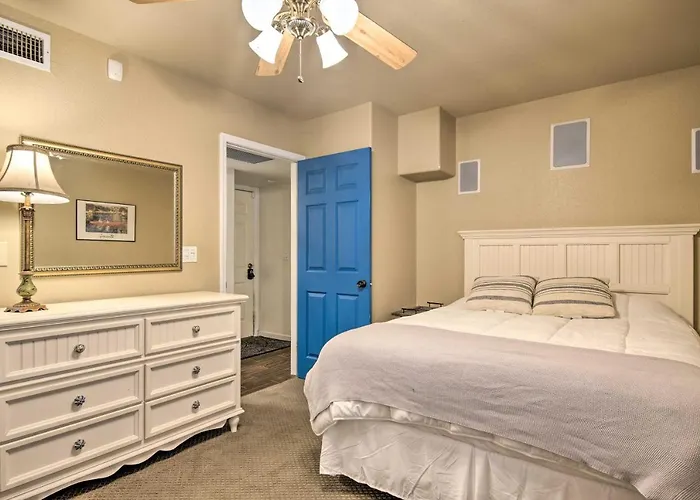 11 Mi To Phoenix: Group Escape W/ Patio & Bar! Tempe